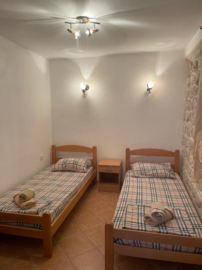 Cozy Little House Kotor Apartman Kültér fotó